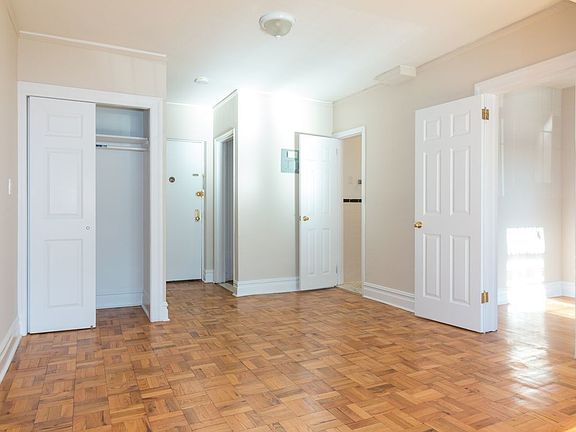 4th image of 55 W 92nd St #1F1