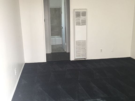 3rd image of 10021 S Western Ave APT 3
