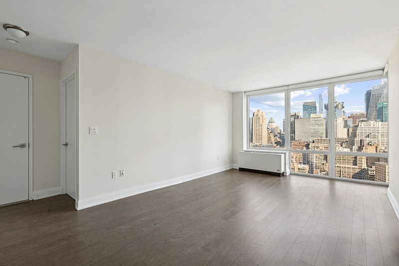 1st image of 125 W 31st St APT 29D