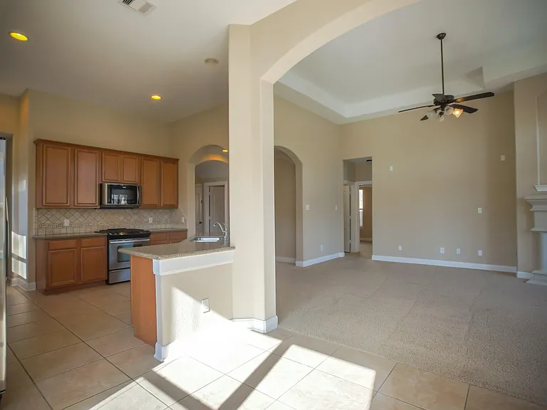 2 Hadlock Pl — Photo 20