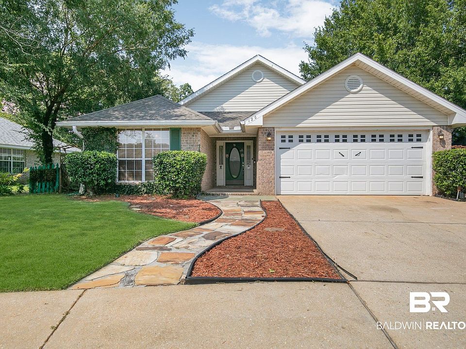 1st image of 120 Kemper Ln