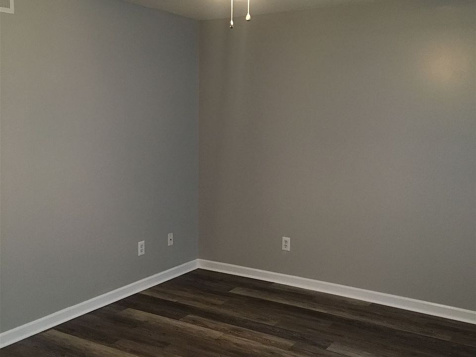 1st image of 1546 Diuguid Dr APT A