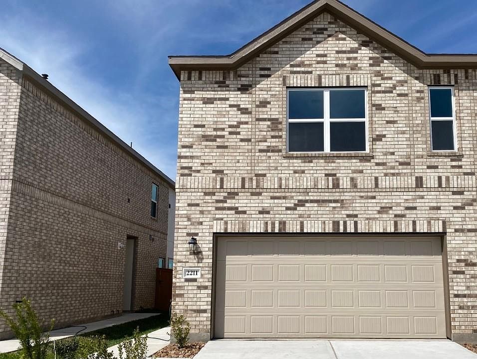 1st image of 2211 Salinas Dr