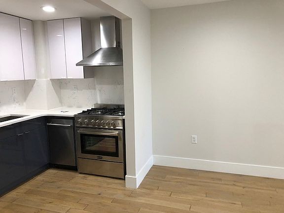 3rd image of 27-05 41st Ave #30