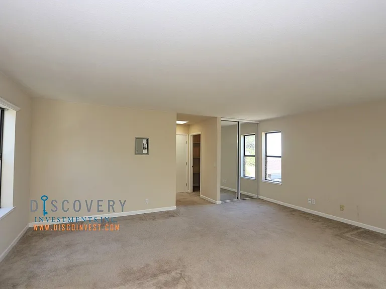 215 Samaria Ln — Photo 25