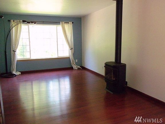 2nd image of 17944 Clear Lake Blvd SE