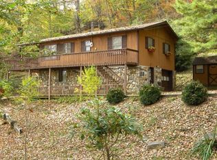 545 Leisure Ln, Burnsville, NC 28714