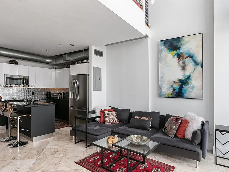 690 SW 1st Ct #Penthouse II17 — Photo 7