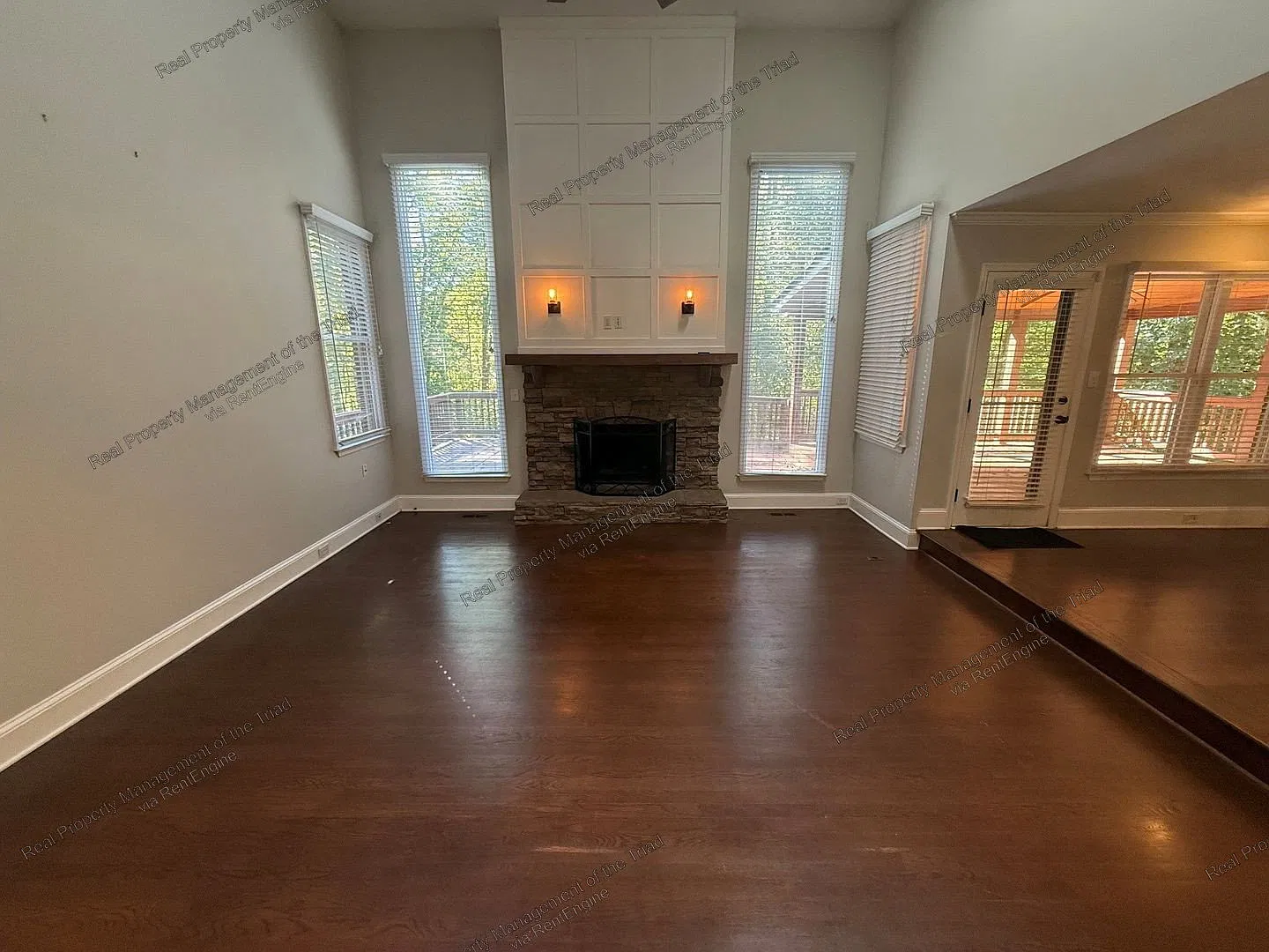 4 bed, 2.5 bath, 2372 sqft, $2,550 — Photo 4