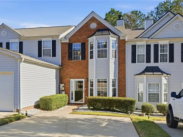 4828 Timber Hills Dr, Oakwood, GA 30566