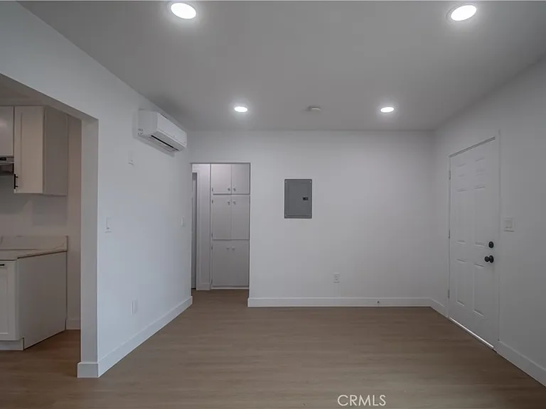 2212 N Continental Ave #B — Photo 7