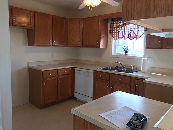 5th image of 337 Hillside Dr