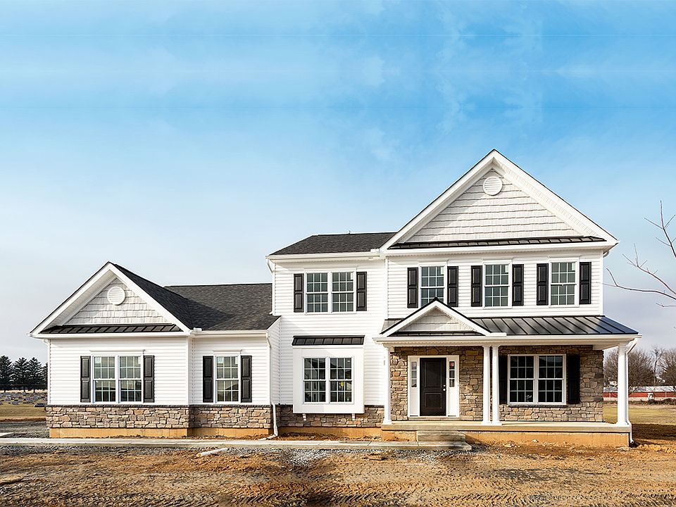 SF-25 Meridian Farmhouse Exterior