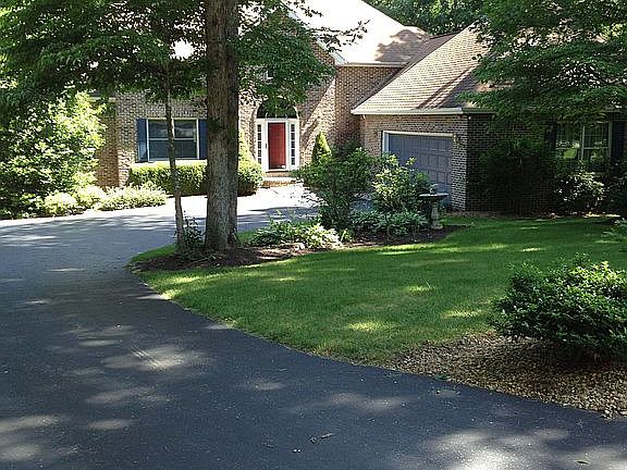 2nd image of 207 Channing Ln