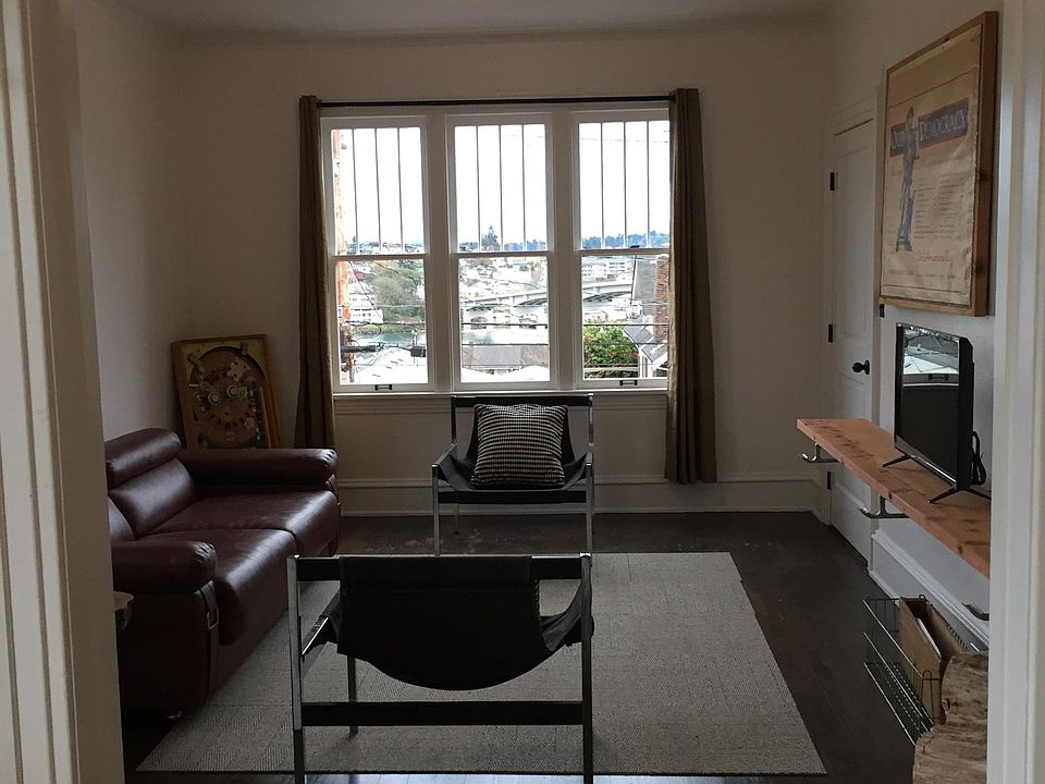 1st image of 917 Highland Ave