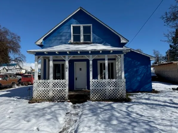 108 N 2nd St, Harrington, WA 99134