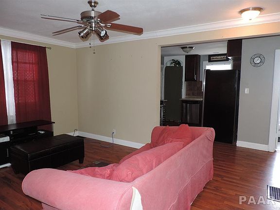 3rd image of 505 E Holland St