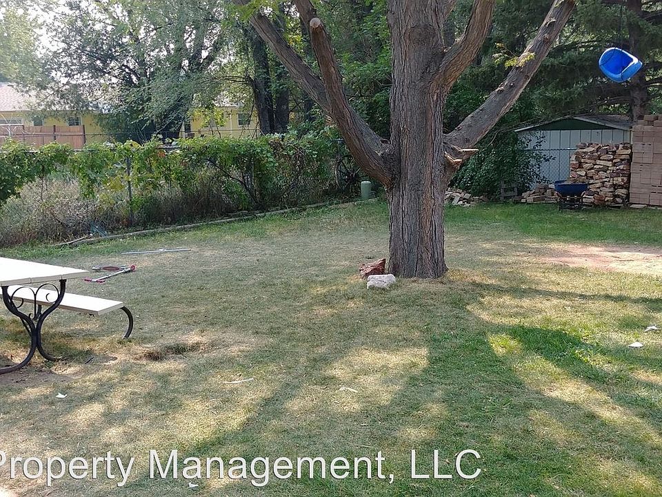 2nd image of 1300 Lynnwood Dr