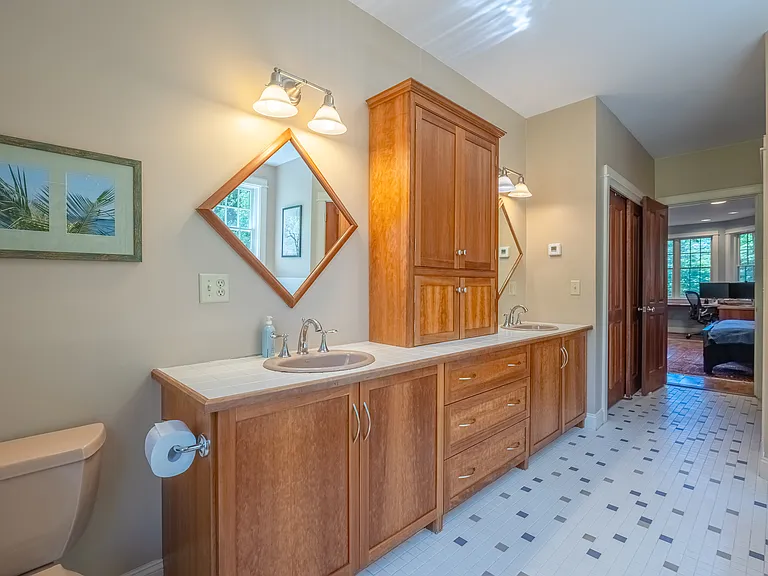 55 Hardy Rd — Photo 27