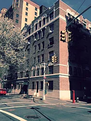 35 Clark Street in Brooklyn Heights