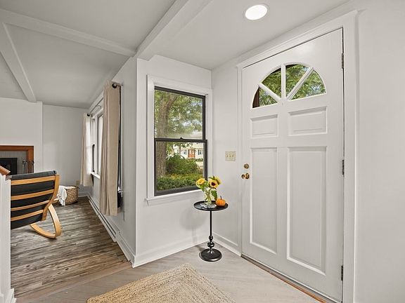 5th image of 74 Arboretum Rd