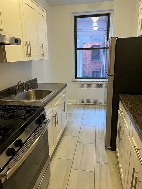 1st image of 960 Sterling Pl APT 1E