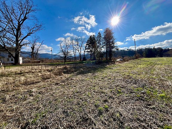 3rd image of 1650A Highway 25 E #70