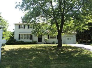 1112 Five Mile Line Rd, Webster, NY 14580