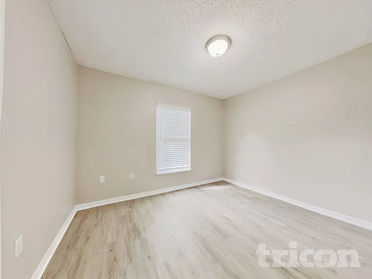 508 Cloudcroft Dr — Photo 9
