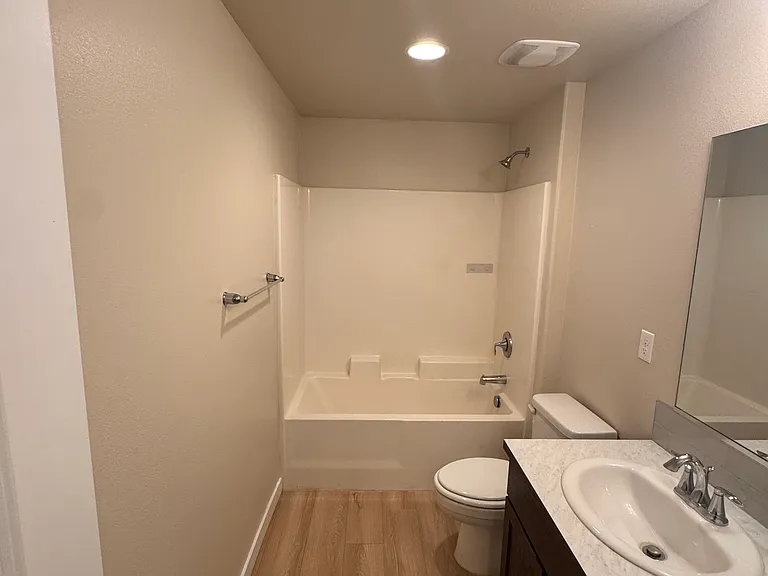 611 Koontz Rd #A — Photo 28