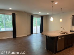 8436 NE 203rd Pl, Bothell, WA 98011