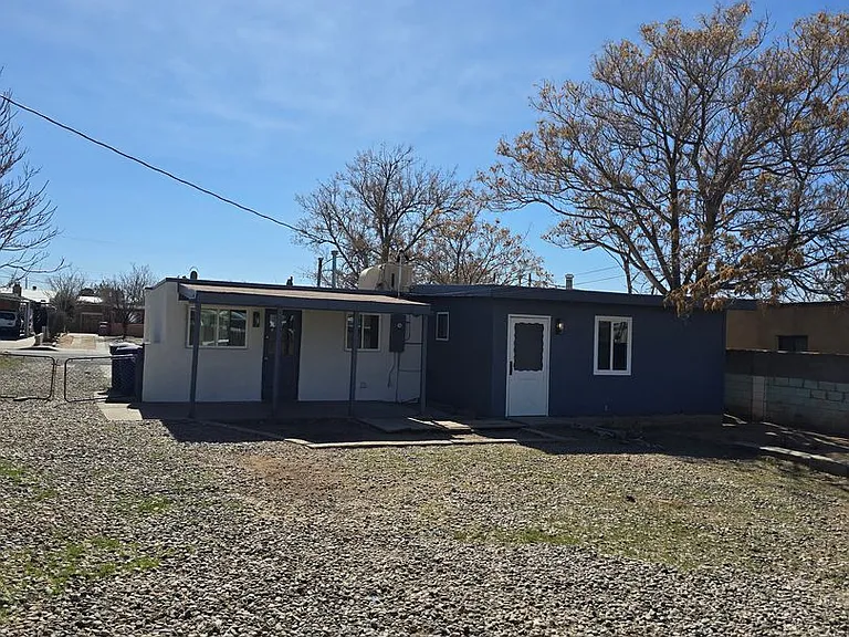 4811 Comanche Rd NE — Photo 39