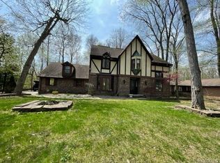 5089 Shady Oak Trl, Flint, MI 48532