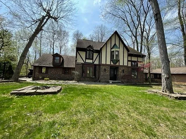 5089 Shady Oak Trl photo 1