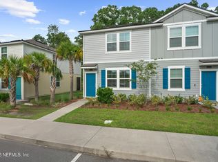 877 Gate Run Rd, Jacksonville, FL 32211