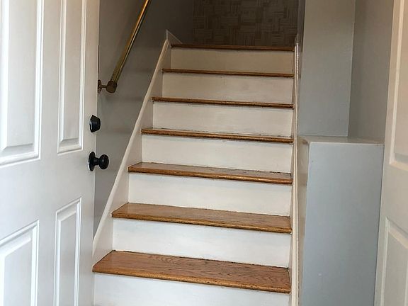 4th image of 156-26 77th St APT 2