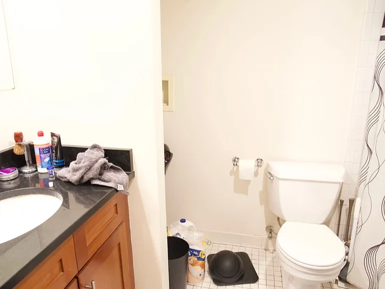 841 Parker St #101 — Photo 10