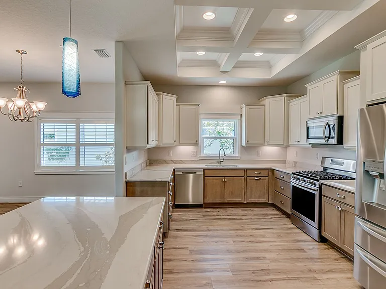 1398 Tullagee Ave — Photo 22