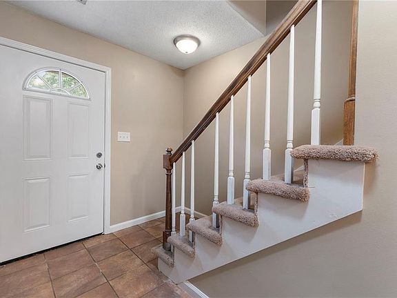 4th image of 4847 Jenny Dr