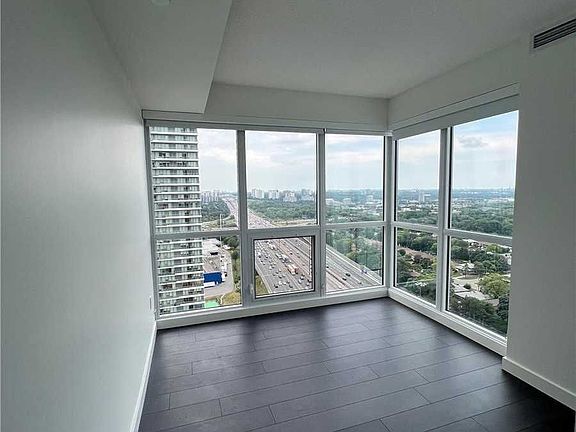 4th image of 85 McMahon Dr #2802