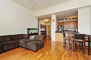 4th image of 1935 S Archer Ave APT 620