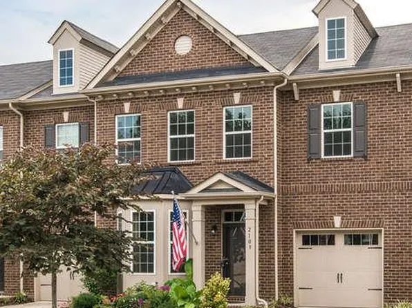 2109 Traemoor Village Ct, Nashville, TN 37209