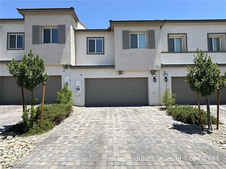 6240 Foxes Dale St — Photo 2
