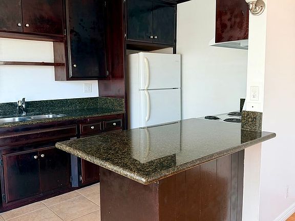 4th image of 233 Argonne Ave APT 2