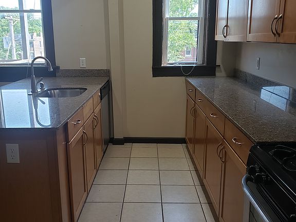 2nd image of 3800 Shenandoah Ave APT C