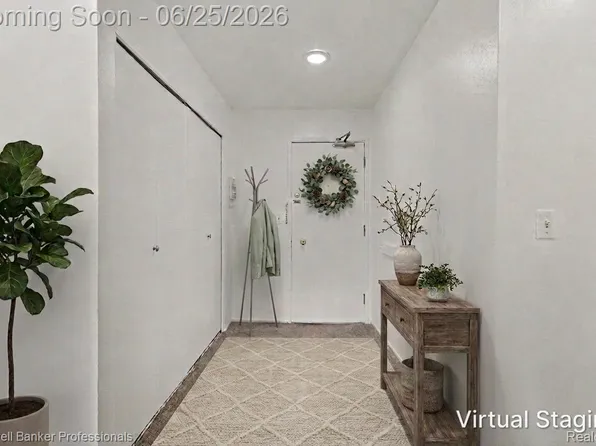207 Ballard St APT 101, Ypsilanti, MI 48197