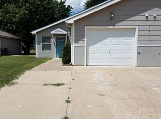 714 Willis Ave #B, Salina, KS 67401