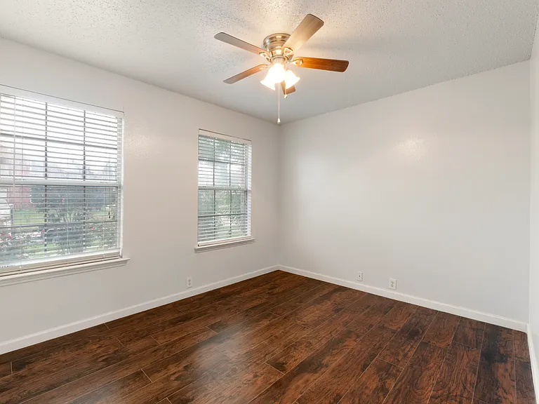 206 Shady Brook Dr — Photo 14