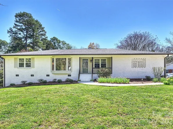 311 Wingrave Dr, Charlotte, NC 28270