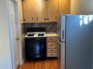 180 Blueberry Ln, Stratford, CT 06614